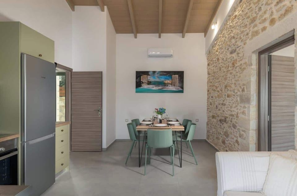 Sophisticated Dining Space