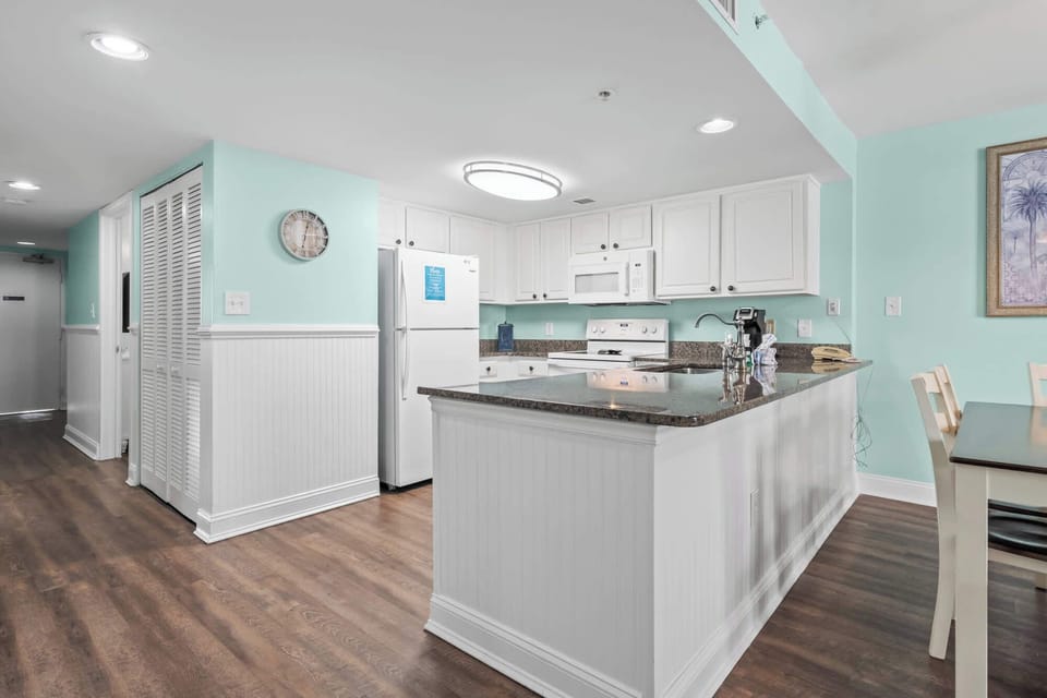 Full Kitchen