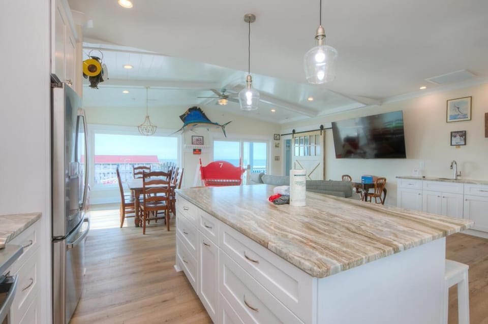 Kitchen
GW 6-3-25