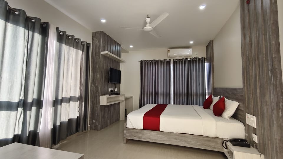 Deluxe Room | WiFi (free), bed sheets