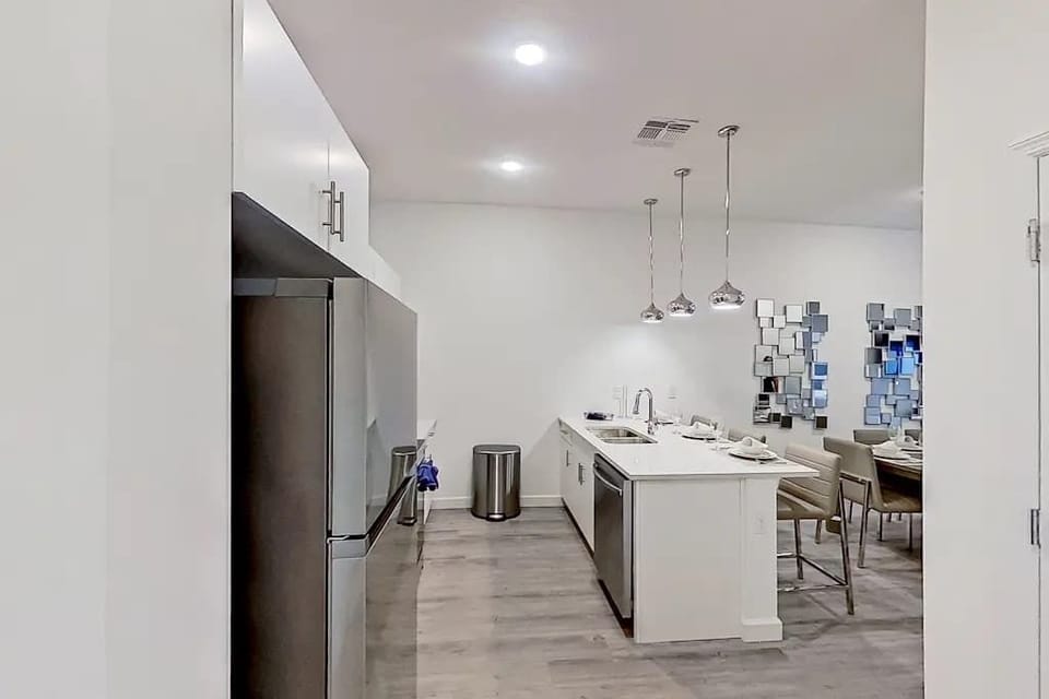 Cook your favorite dishes with ease using high-end appliances and sleek finishes.