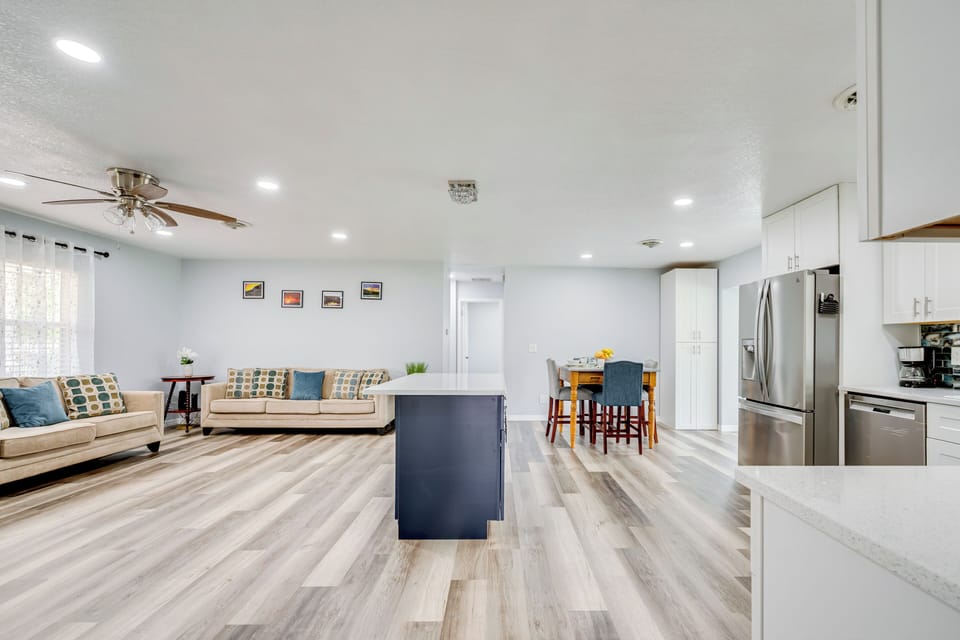 House (3 Bedrooms) | Interior