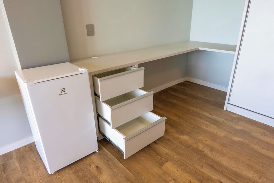Mini-refrigerator