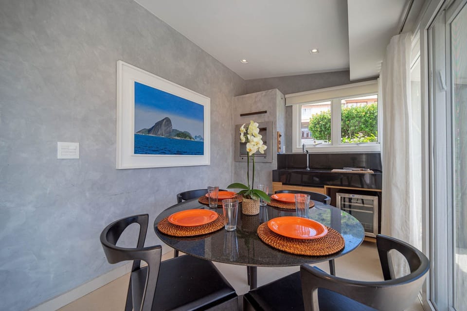 Villa, Air conditioning, Sea View | Dining