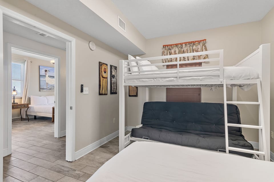 Guest bedroom
