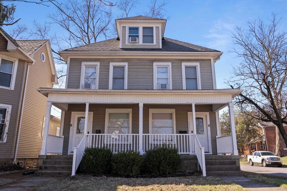 Welcome to Summit Scholars Suites!