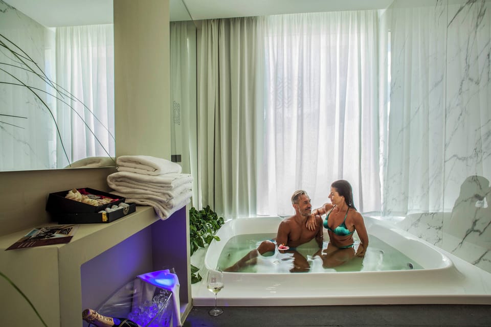 Luxury Suite, Sea Facing | Bathroom | Hair dryer, slippers, bidet, towels