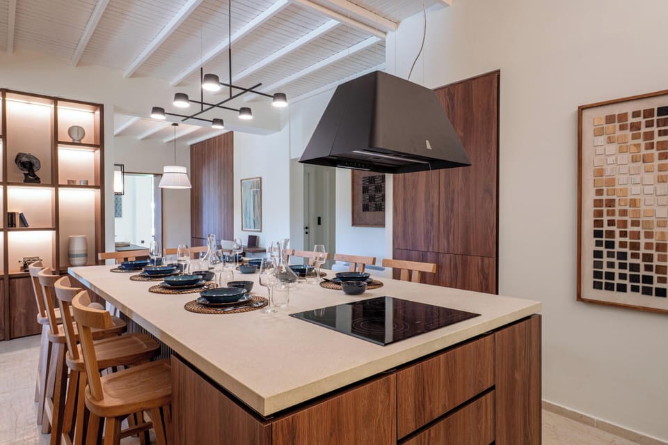 Villa, Pool View | Dining room