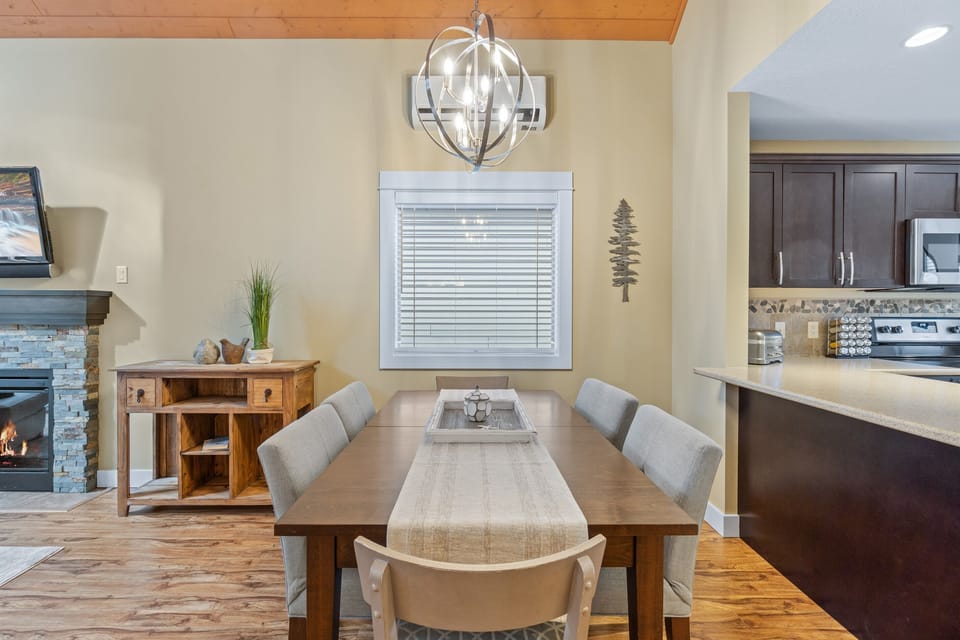 Cozy dining area for shared meals and conversations