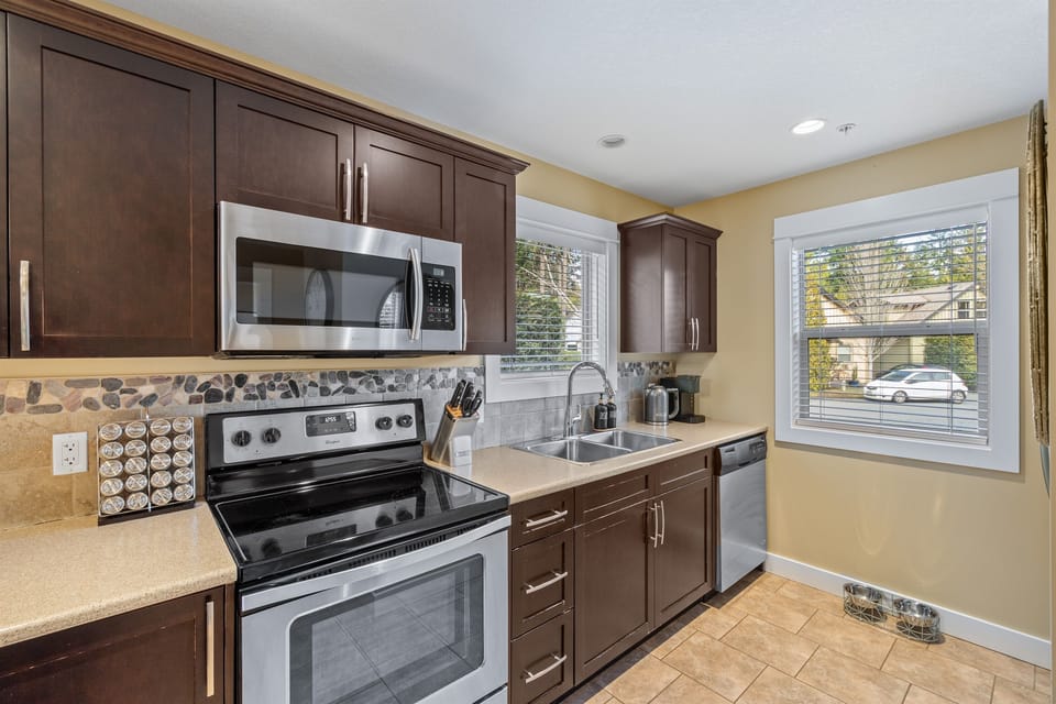 Fully equipped kitchen