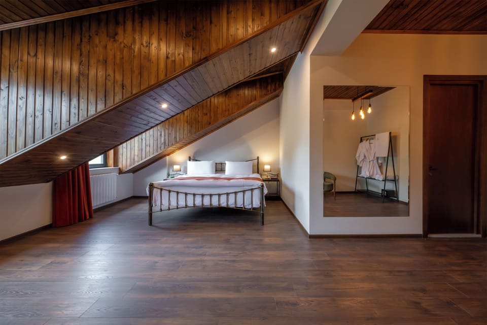 Junior Suite, Mountain View | Egyptian cotton sheets, premium bedding, memory foam beds, in-room safe