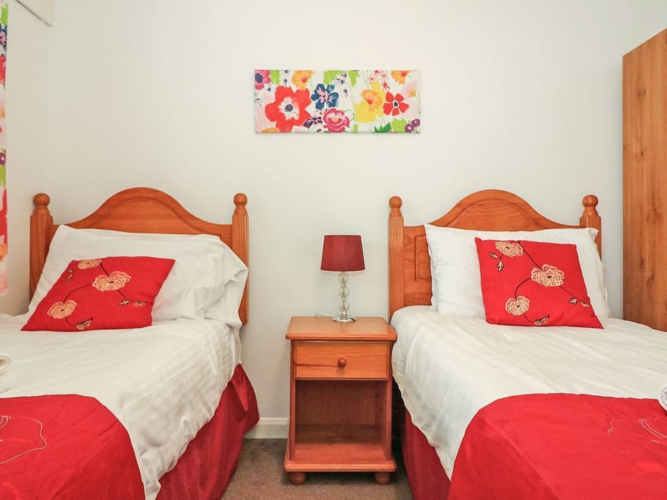 3 bedrooms, WiFi (free), individually decorated, individually furnished