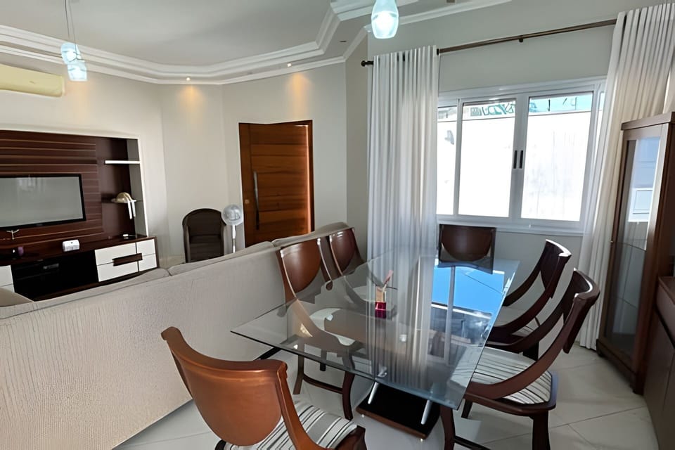 Villa | Dining
