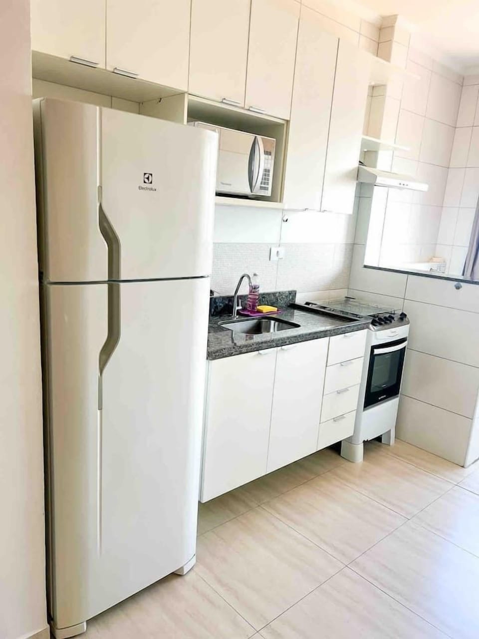 Deluxe Apartment, Balcony, Beach View | Private kitchen