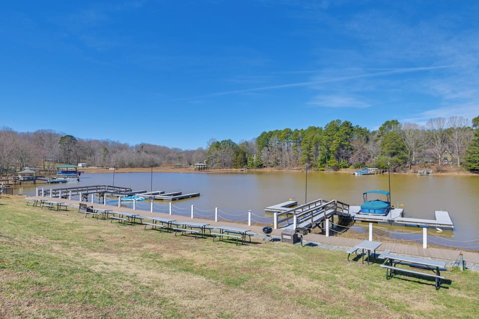 Tiny Homes II of Lake Norman | Community Lake Access | Single-Story Cottage