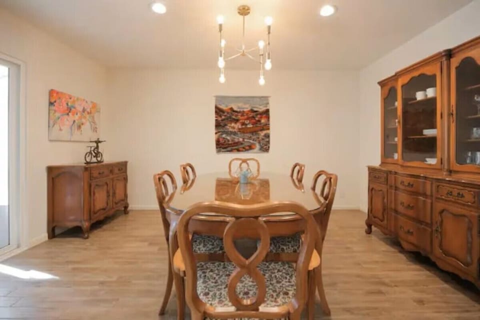 Open floor plan. Living room and dining room areas
