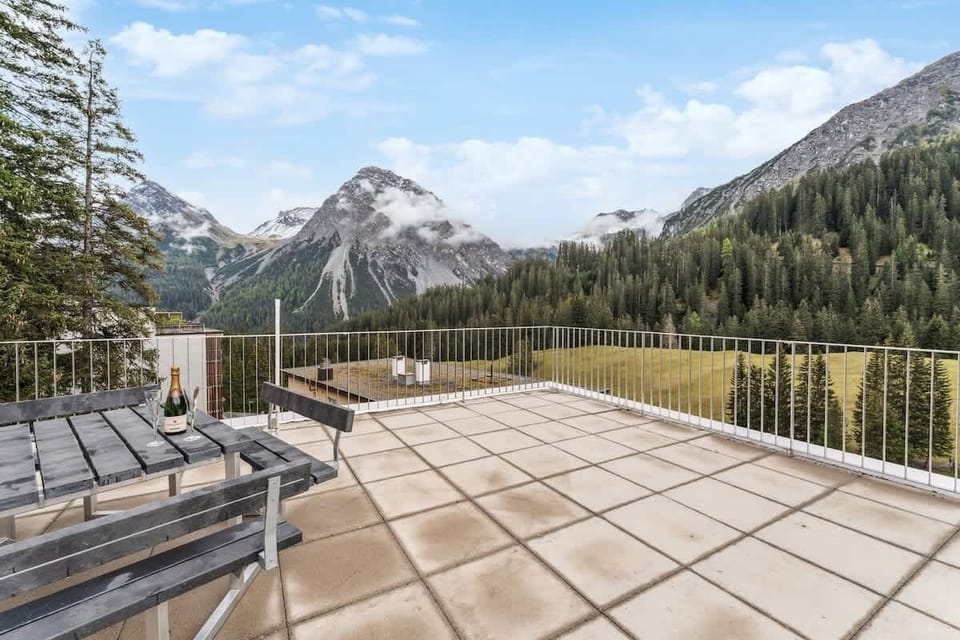 Terrasse mit Traum-Aussicht zur Gemeinschaftsnutzung