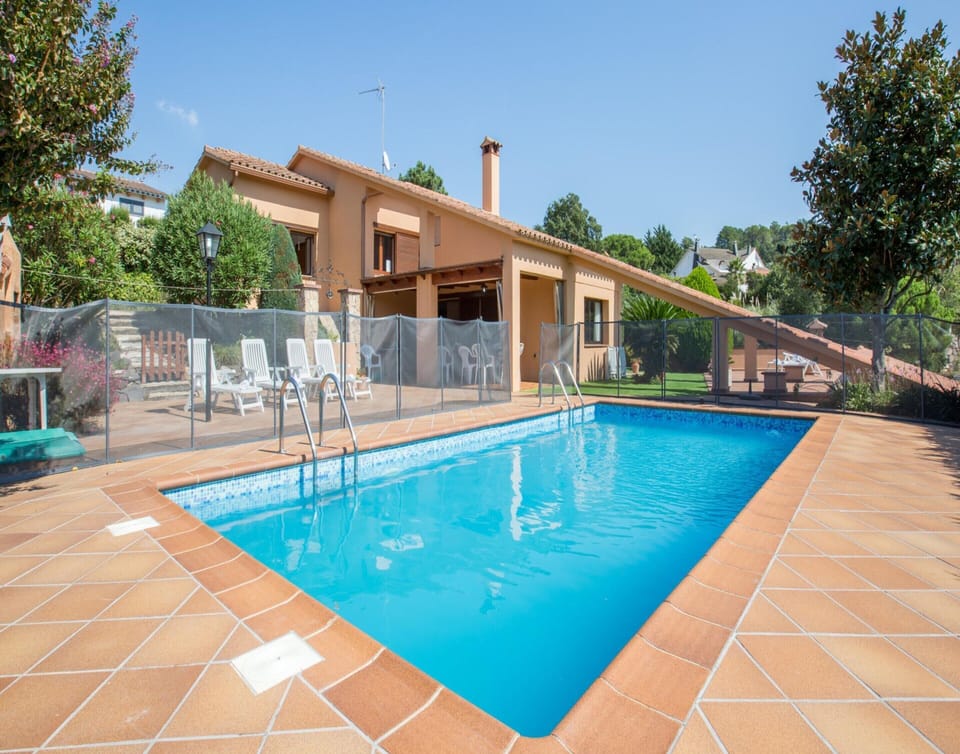 Villa | Pool | Indoor pool, outdoor pool