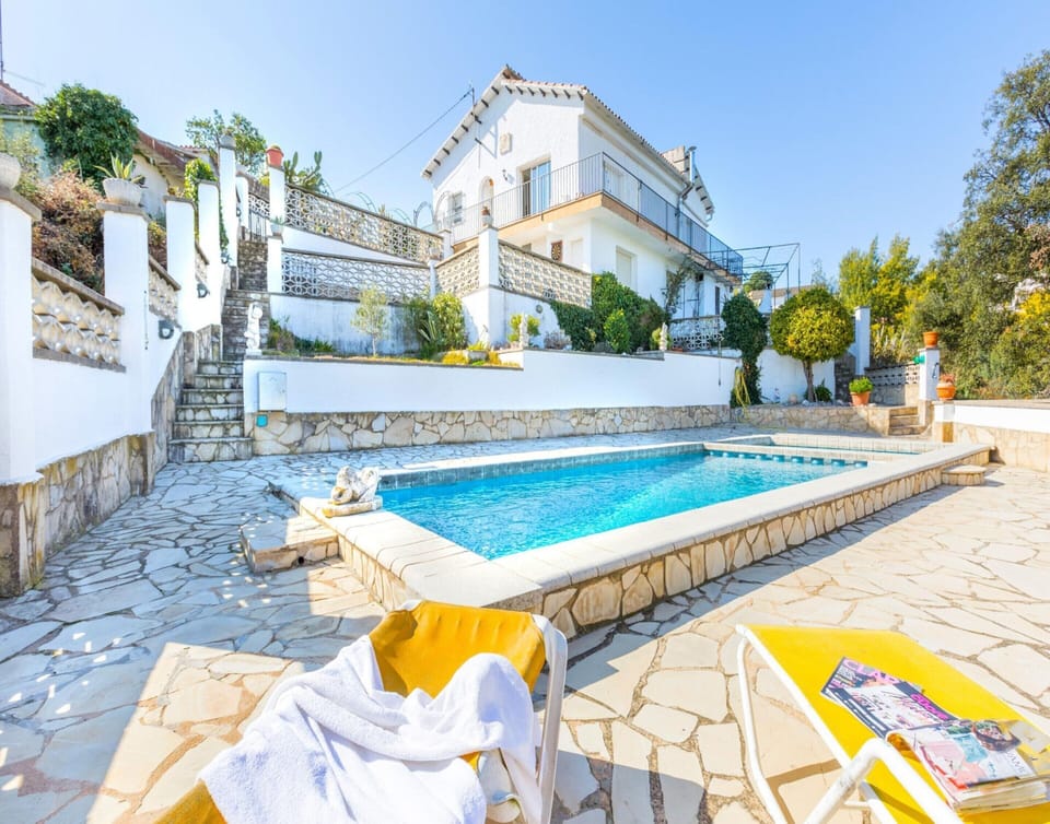 Villa | Pool | Indoor pool, outdoor pool