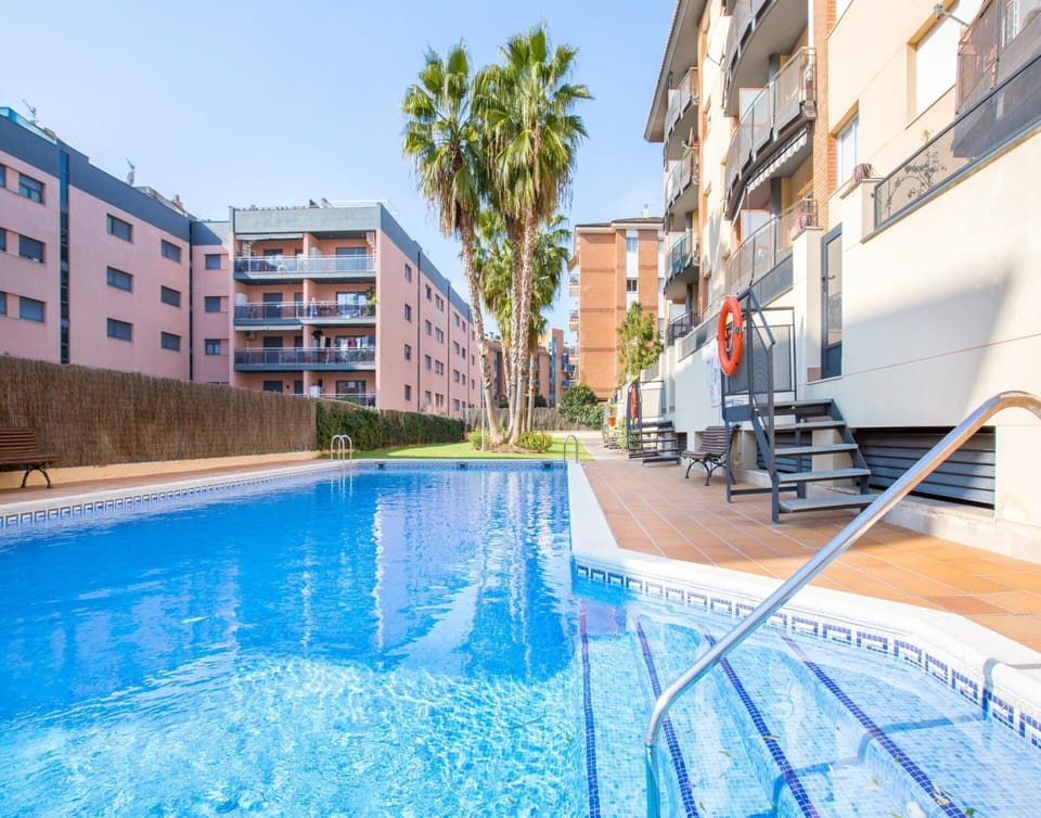 Apartment | Pool | Outdoor pool