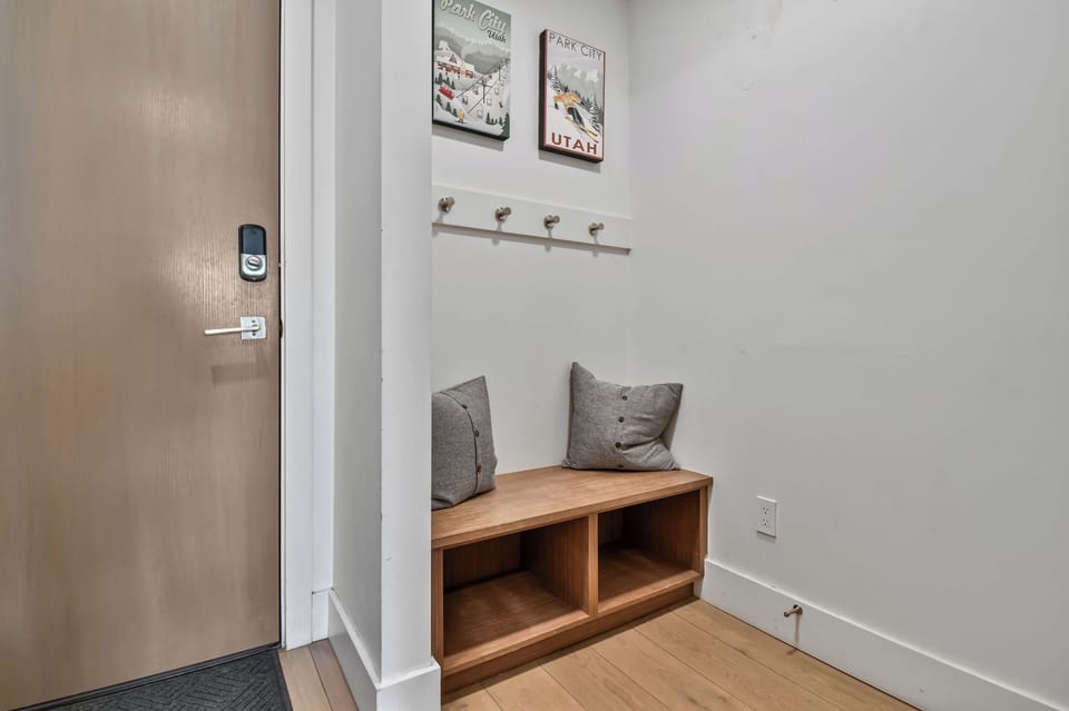 First floor - entrance - mud room