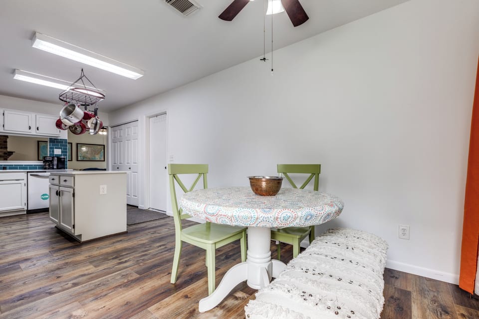 Arts & crafts? The breakfast area is perfect with its easy clean table cover!