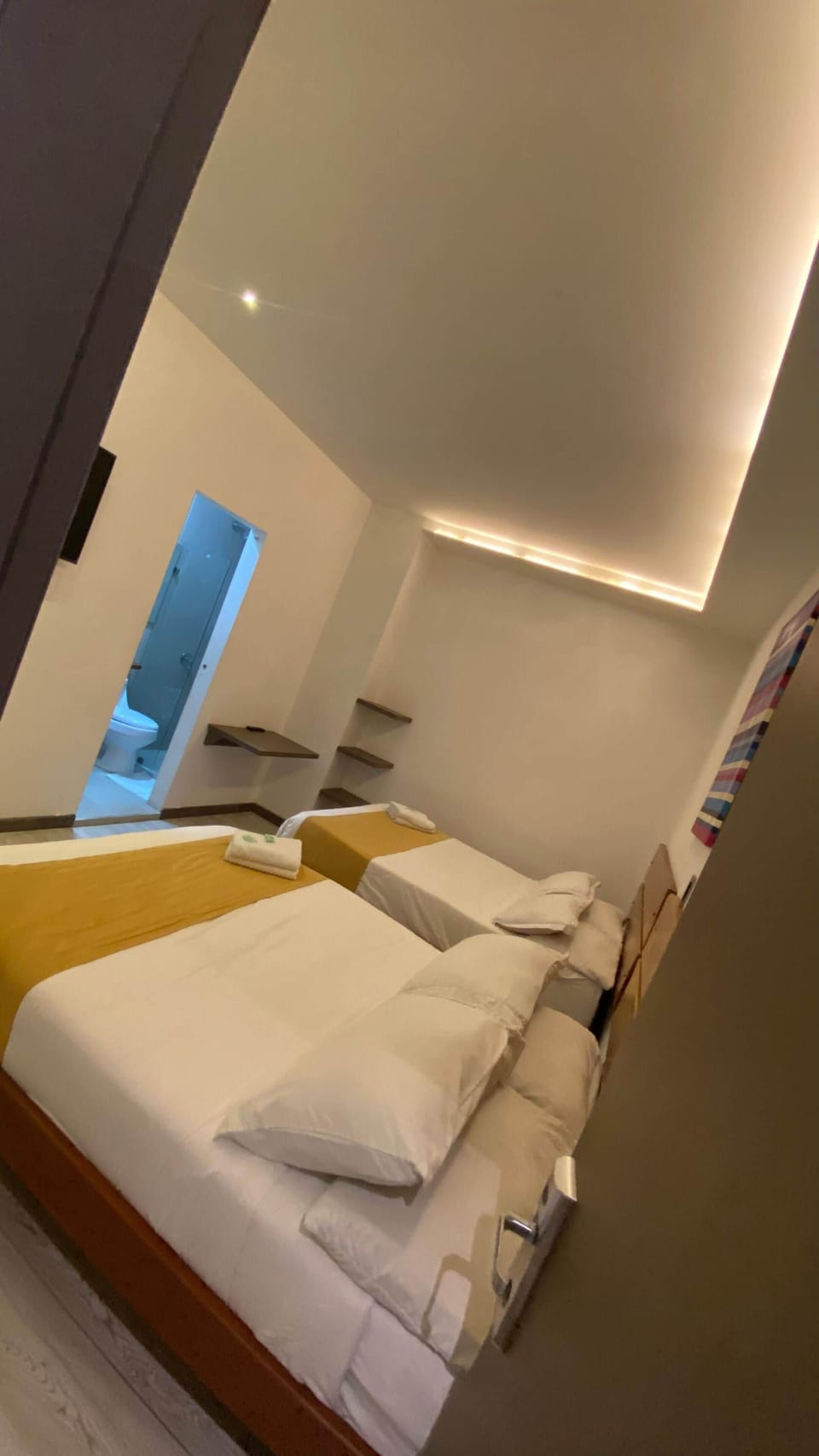Family Twin Room | Desk, laptop workspace, free WiFi