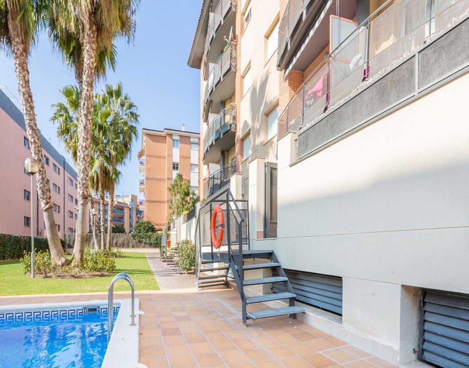 Apartment | Pool | Outdoor pool