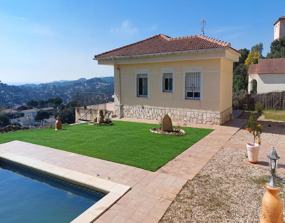 Villa | Exterior