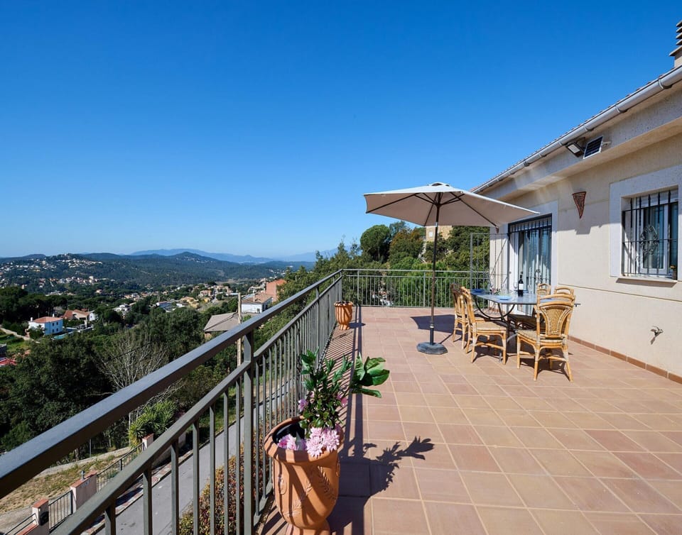 Villa | Balcony