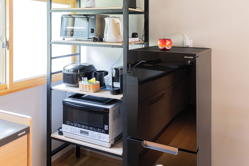 Family Cottage, Non Smoking, Mountain View (plum,Dog friendly) | Private kitchen | Espresso maker, electric kettle