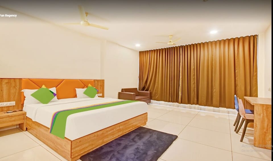 Luxury Room | Minibar, desk, laptop workspace, free WiFi
