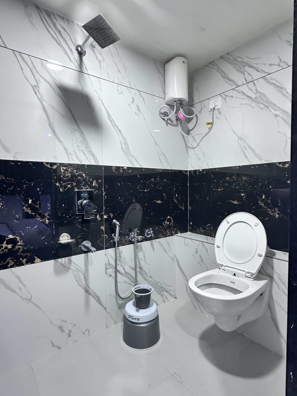 Deluxe Double Room, City View | Bathroom | Shower, towels, soap
