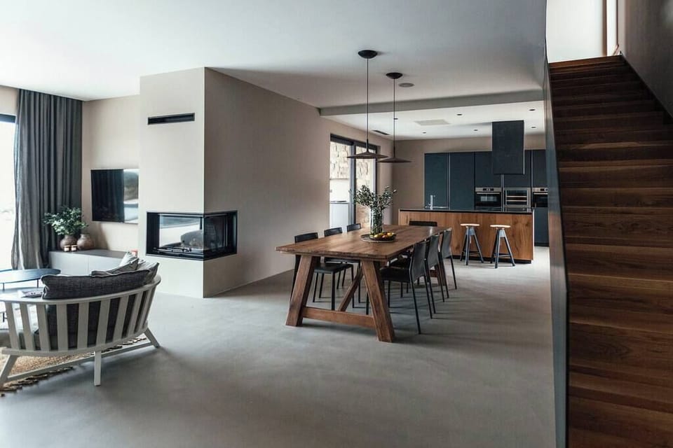 Spacious open space ground floor