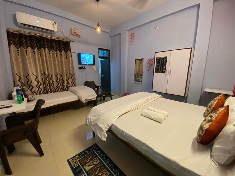 Classic Double Room | Free WiFi