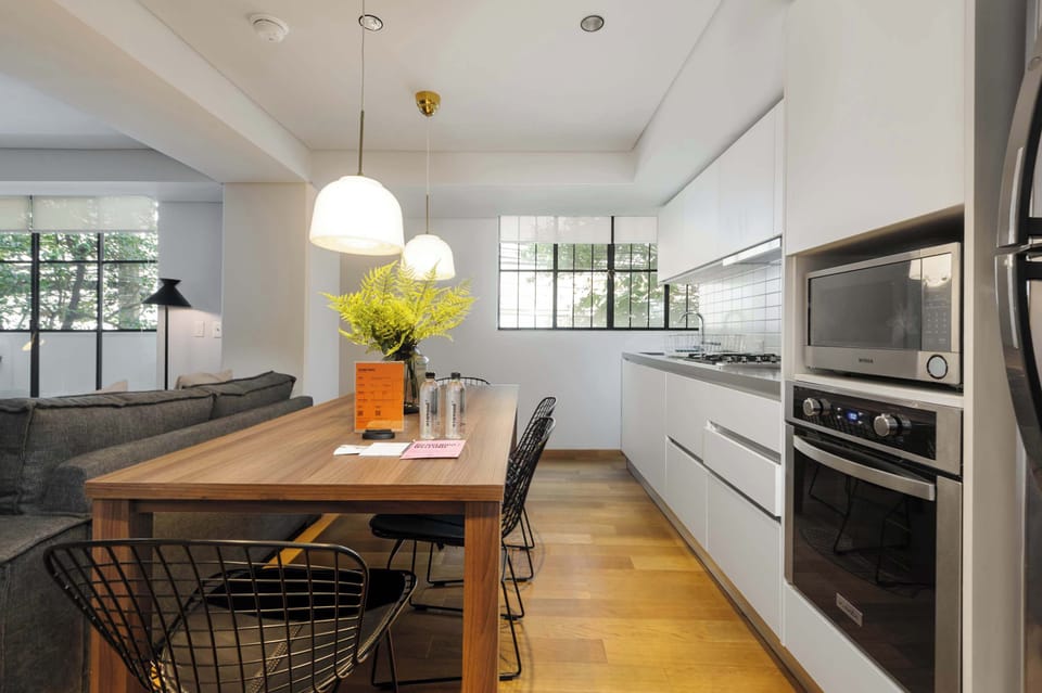 Practical and Elegant Kitchen