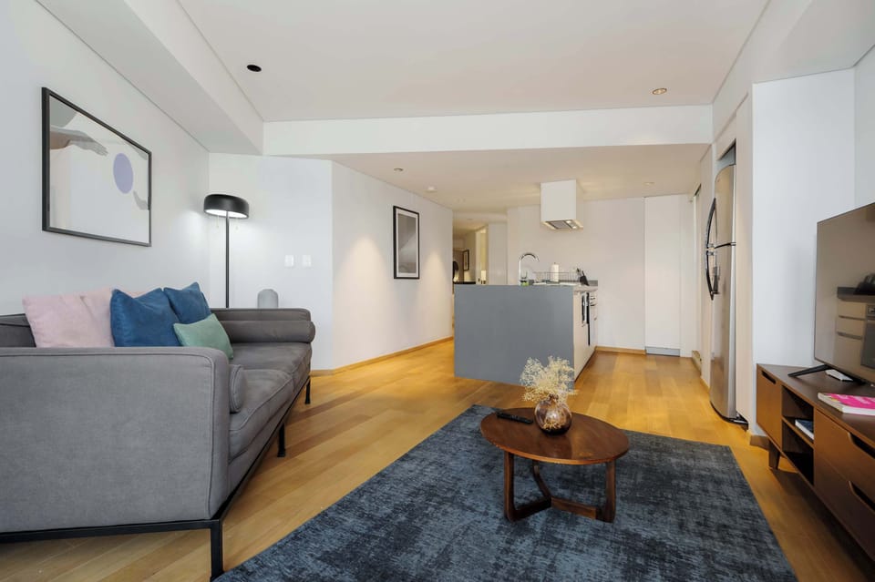 Spacious and Bright Lounge