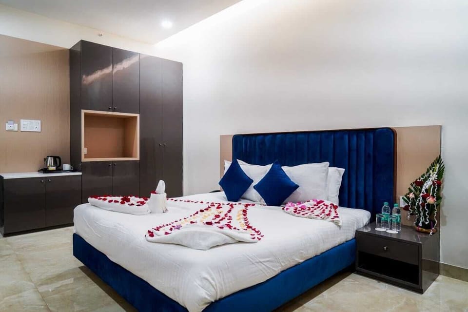 Premium Room | In-room safe, soundproofing, bed sheets
