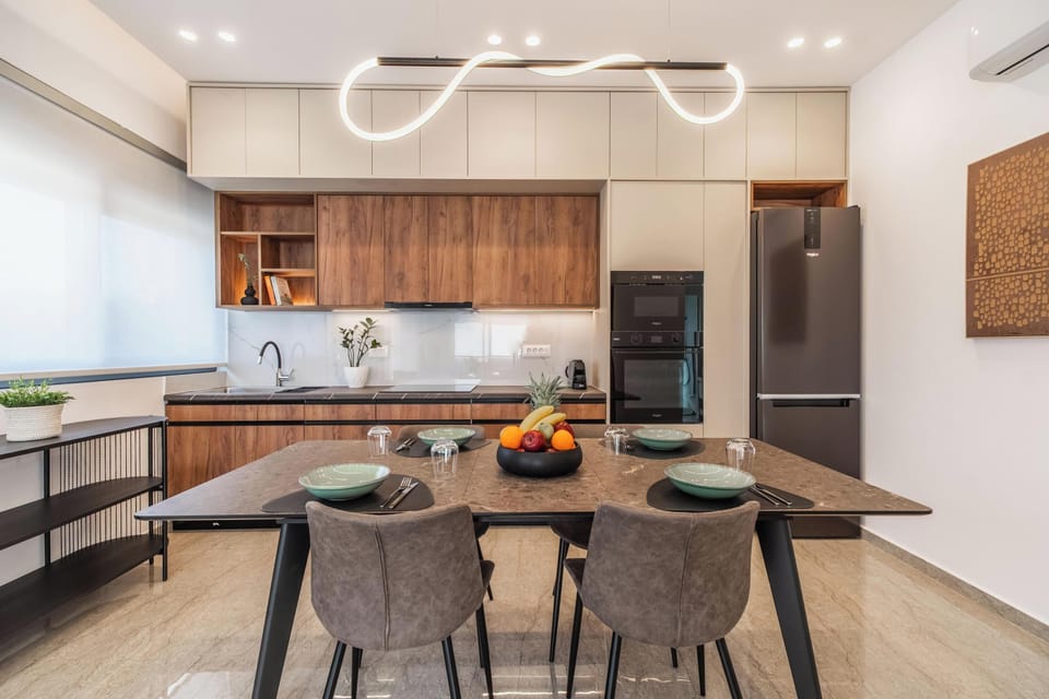 Comfort Apartment | Private kitchen | Full-size fridge, microwave, oven, stovetop