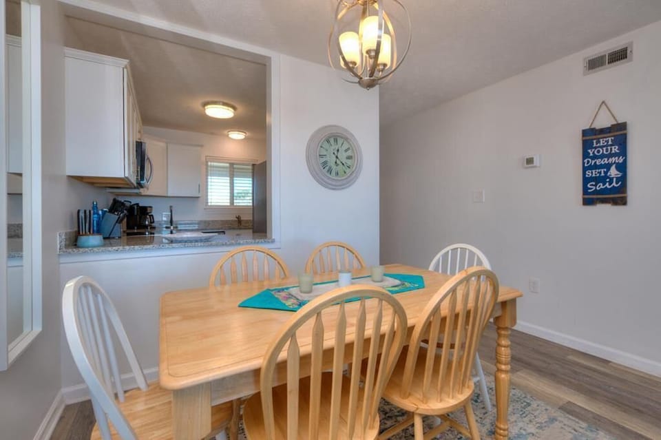 Dining Room
GW.3-26-25