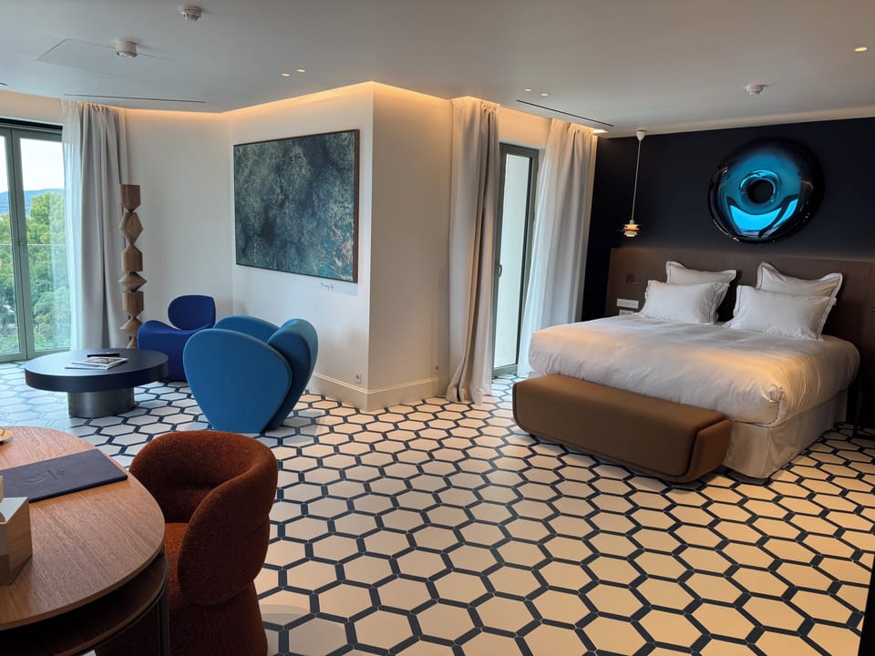 Deluxe Suite, Sea View | Premium bedding, down comforters, minibar, in-room safe