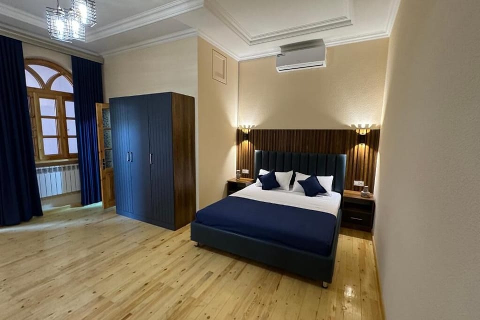 Classic Double Room, Courtyard View | Desk, laptop workspace, WiFi (free)