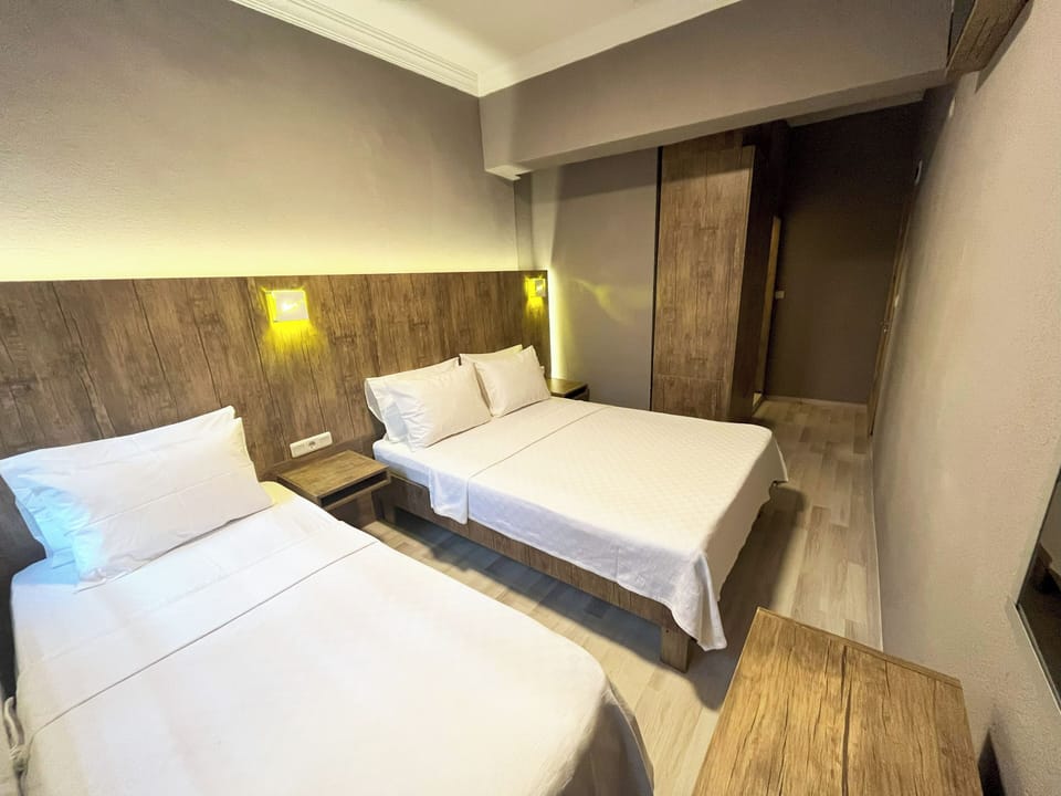 Double or Twin Room | Desk, free WiFi, bed sheets