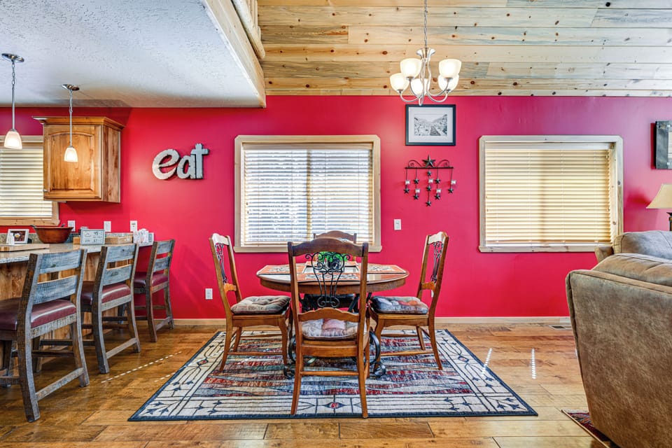 House (2 Bedrooms) | Interior