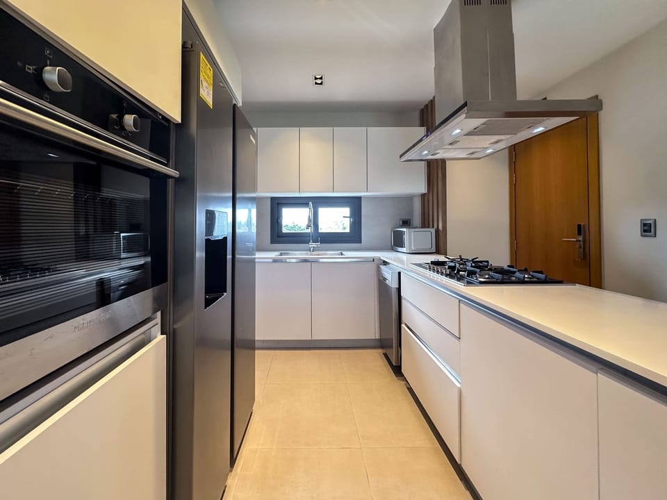 House | 4 bedrooms, Internet