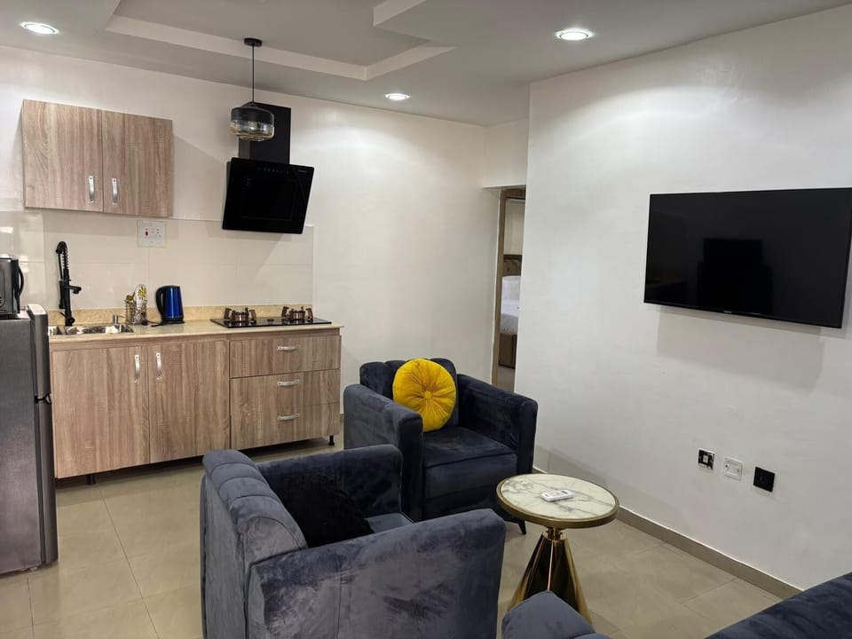 Family Room, 2 Bedrooms | Living area