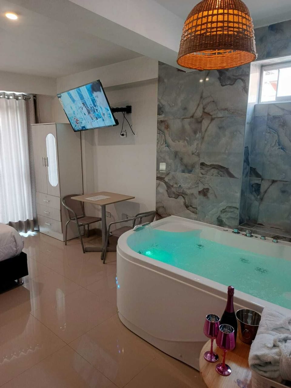 Superior Room | Down comforters, free WiFi