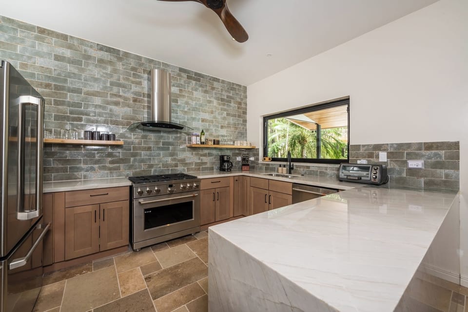 Gourmet kitchen complete with dual fuel range