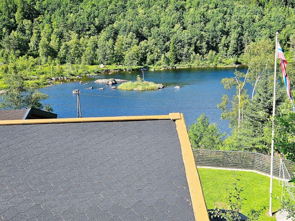 House | Water view