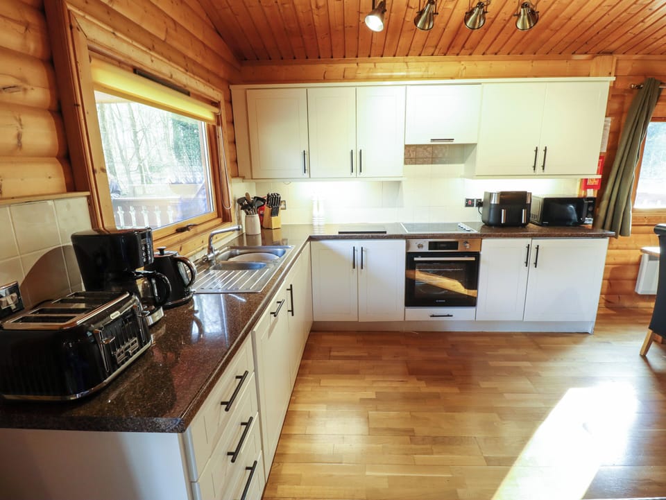 Fridge, microwave, dishwasher, toaster